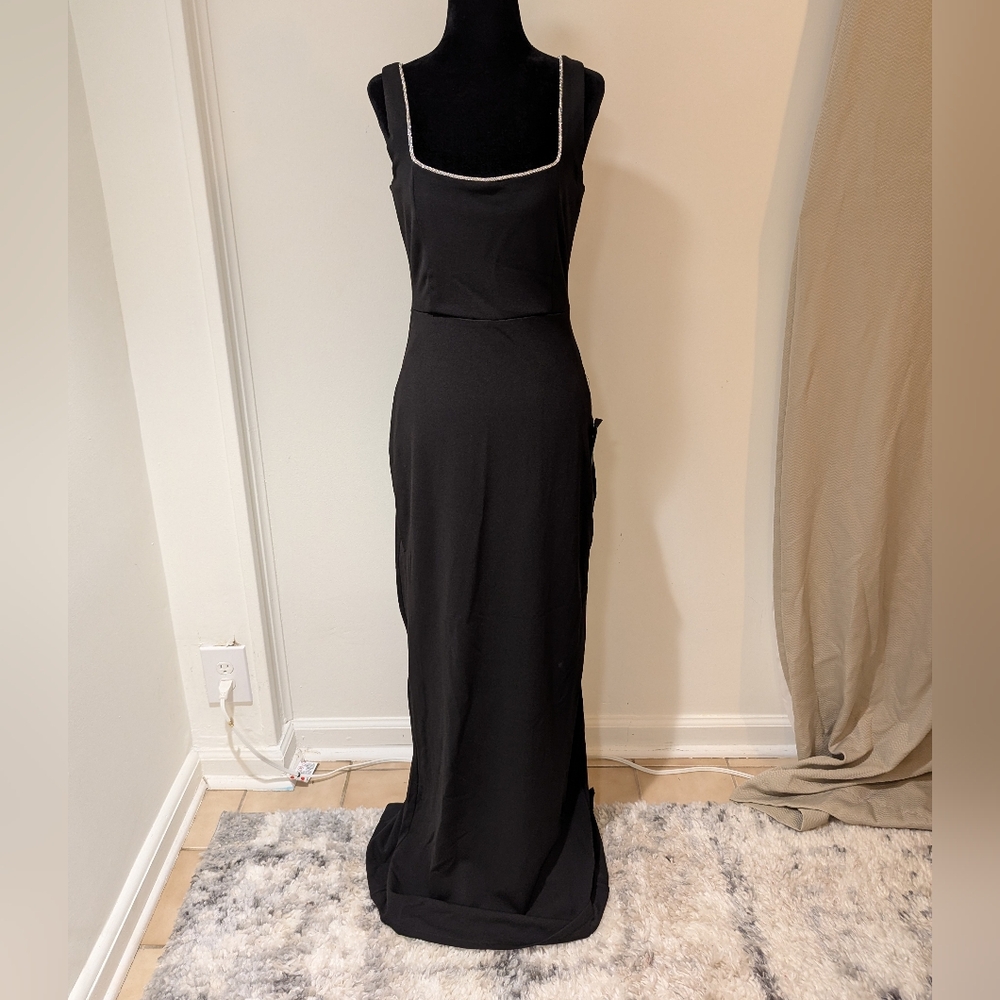NWT Lulu's Womens Rhinestone Backless Maxi Dress Black Size Medium Stretchy